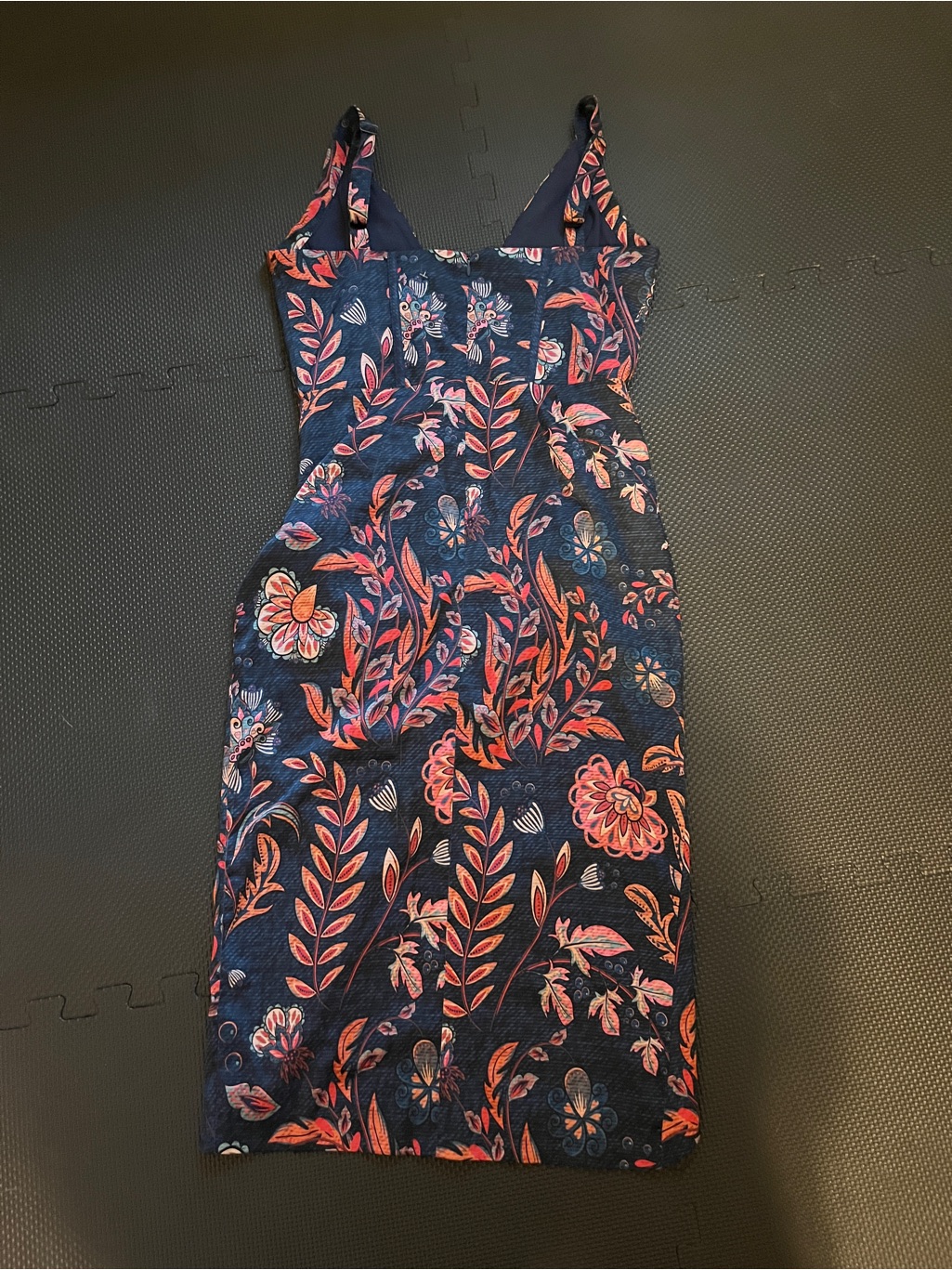 Averie Like New Halley Draped Midi Dress Flowery Print On Cobalt Blue Small — image 5 of 7